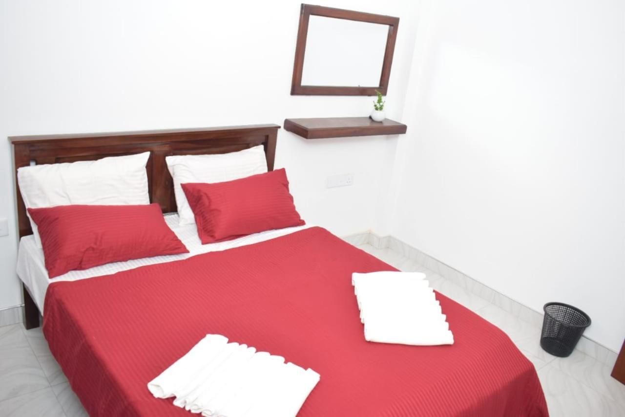 The Alexis'S Guest House Negombo Zewnętrze zdjęcie
