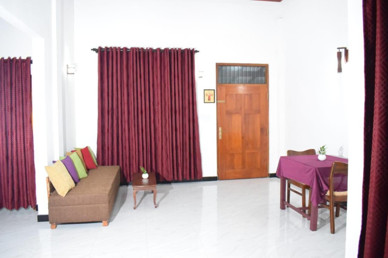 The Alexis'S Guest House Negombo Zewnętrze zdjęcie