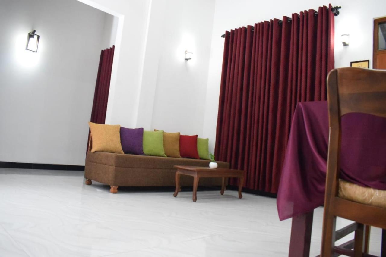 The Alexis'S Guest House Negombo Zewnętrze zdjęcie